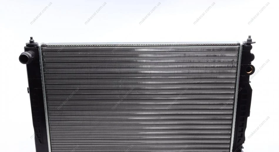<strong>Радіатор охолодження двигуна, VW Passat, Audi A6 2.4-2,8 NRF 539504A (фото 1)</strong>