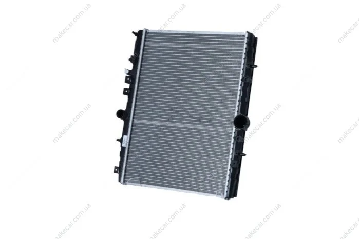 <strong>Радіатор охолодження двигуна NRF 58352 (фото 1)</strong>