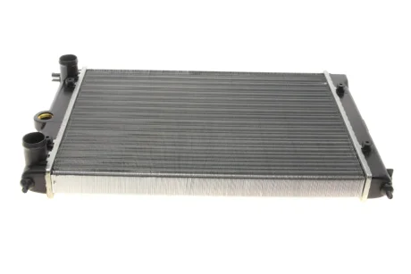 Радіатор VW Golf/ Jetta / Passat II 82-88, Polo II 81-83 для Volkswagen NRF 58697 фото товару