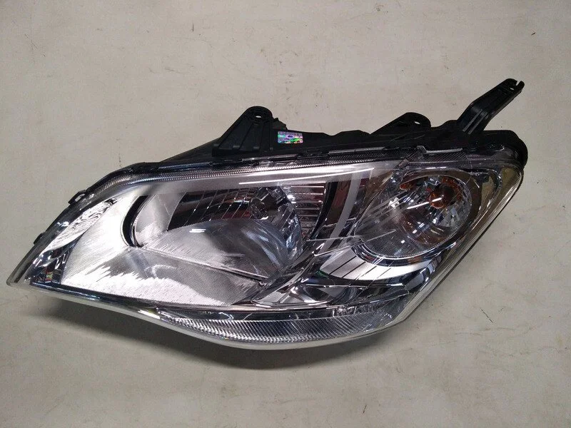 <strong>Фара ліва електрокоректором ручне регулювання Korando C 10-19, Actyon 06-11 SSANGYONG 8310134100 (фото 1)</strong>