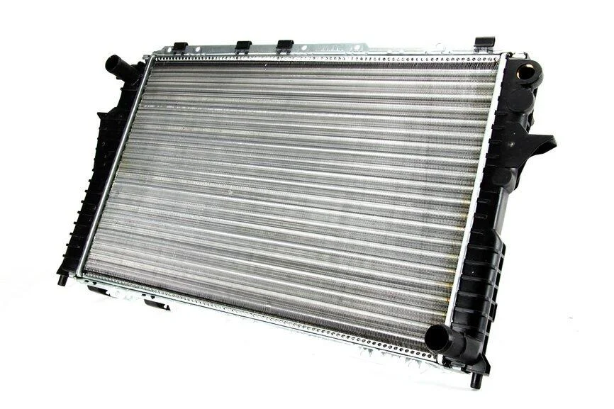 <strong>Радіатор THERMOTEC D7A015TT (фото 1)</strong>