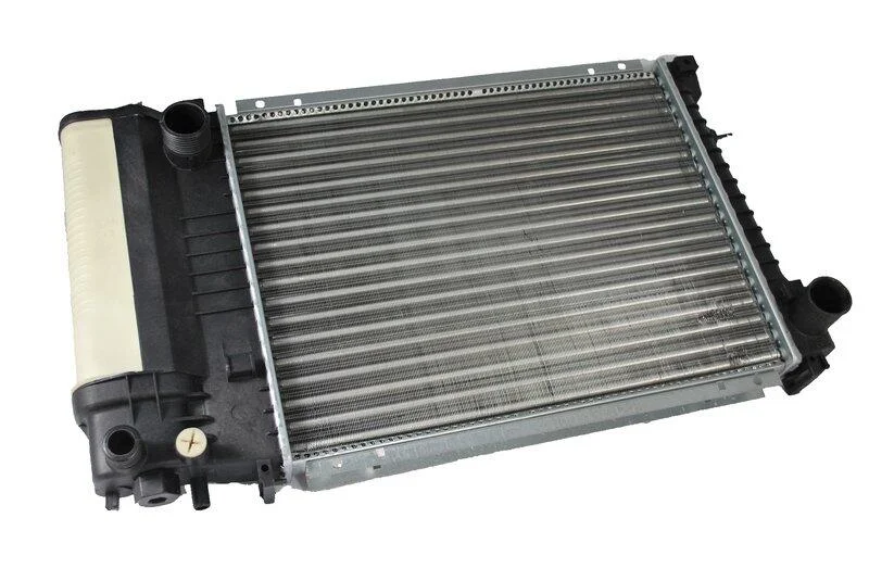 <strong>Радіатор THERMOTEC D7B001TT (фото 1)</strong>