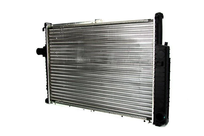 <strong>Радіатор THERMOTEC D7B015TT (фото 1)</strong>