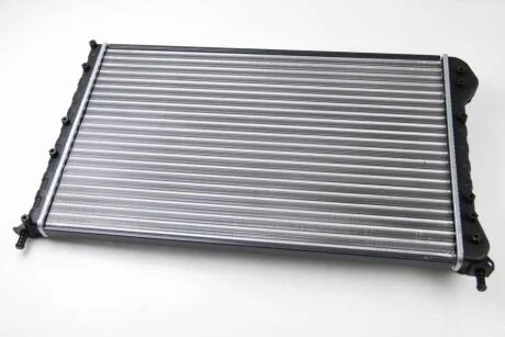 Радіатор для Fiat THERMOTEC D7F021TT фото товару