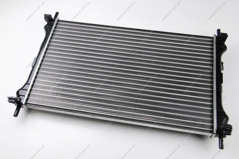 <strong>Радіатор THERMOTEC D7G020TT (фото 1)</strong>