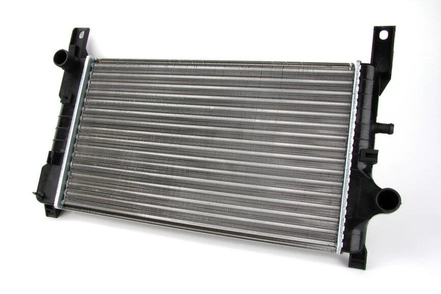<strong>Радіатор THERMOTEC D7G024TT (фото 1)</strong>