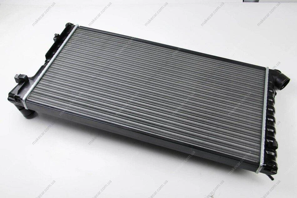 <strong>Радіатор THERMOTEC D7P006TT (фото 1)</strong>