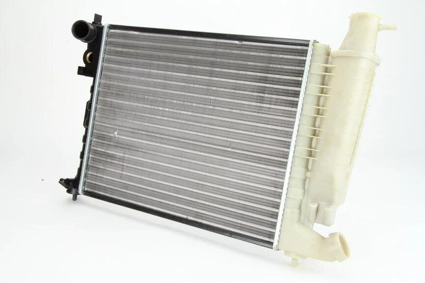<strong>Радіатор THERMOTEC D7P025TT (фото 1)</strong>