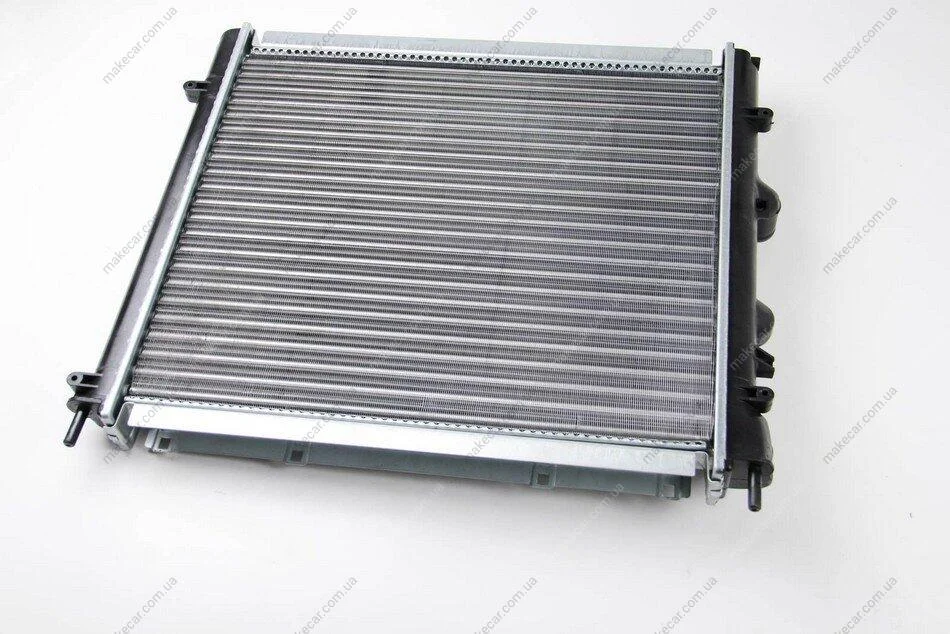 <strong>Радіатор THERMOTEC D7R002TT (фото 1)</strong>