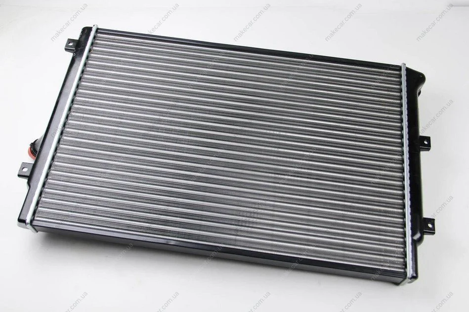 <strong>Радіатор охолодження THERMOTEC D7W035TT (фото 1)</strong>
