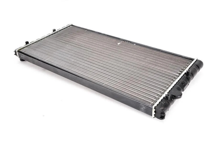 <strong>Радіатор THERMOTEC D7W049TT (фото 1)</strong>