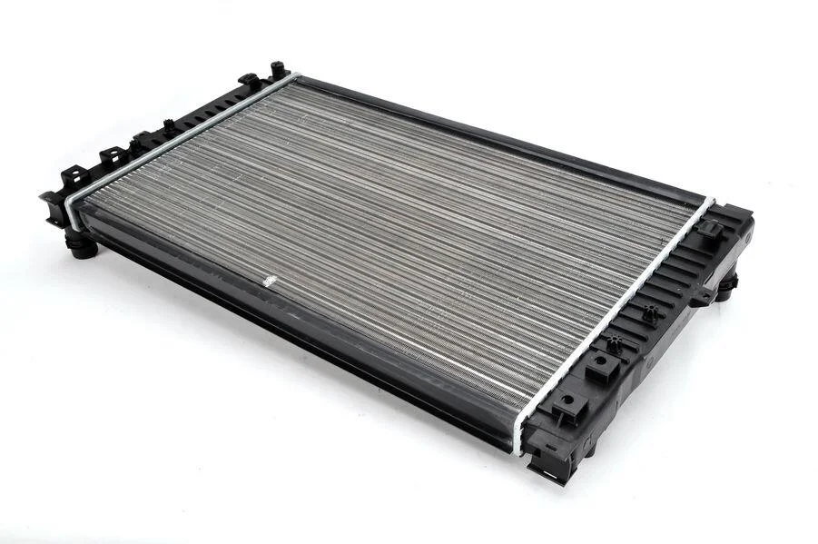 <strong>Радіатор THERMOTEC D7W052TT (фото 1)</strong>