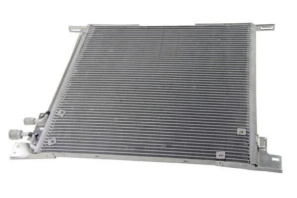 <strong>Радіатор кондиціонера THERMOTEC KTT110014 (фото 1)</strong>