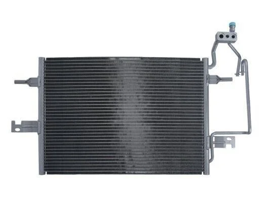 <strong>Радіатор кондиціонера THERMOTEC KTT110038 (фото 1)</strong>