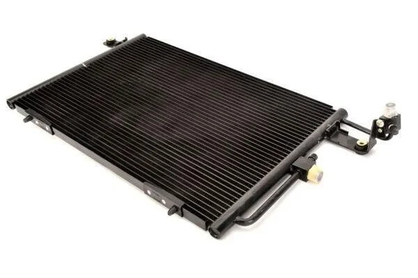 <strong>Радіатор кондиціонера THERMOTEC KTT110093 (фото 1)</strong>