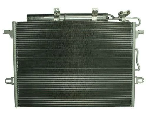 <strong>Радіатор кондиціонера THERMOTEC KTT110142 (фото 1)</strong>