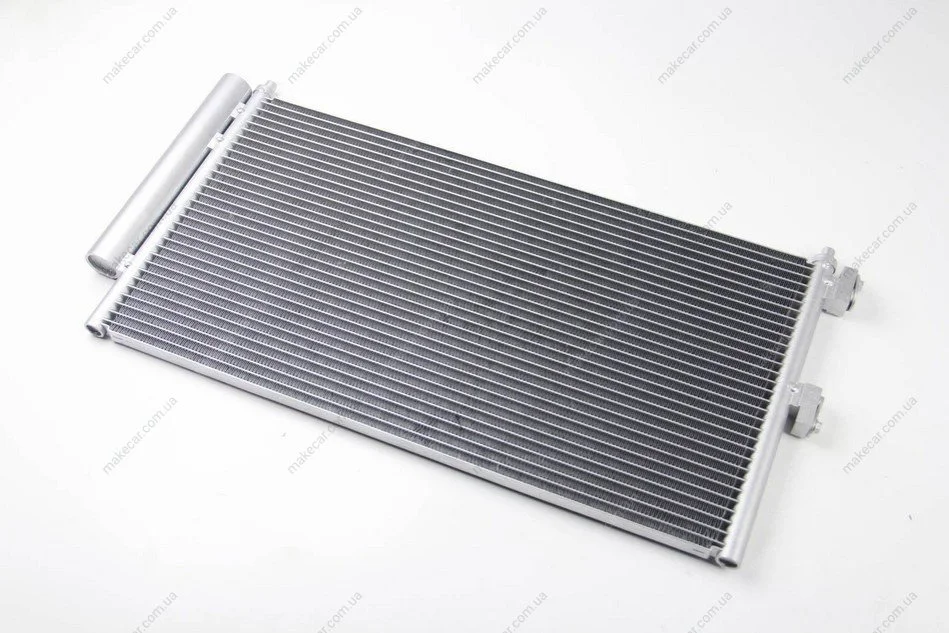 <strong>Радіатор кондиціонера THERMOTEC KTT110191 (фото 1)</strong>