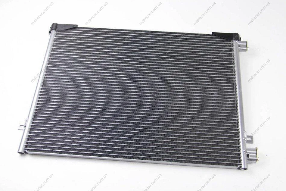 <strong>Радіатор кондиціонера THERMOTEC KTT110228 (фото 1)</strong>