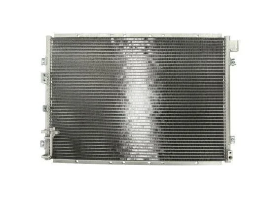 <strong>Радіатор кондиціонера THERMOTEC KTT110262 (фото 1)</strong>