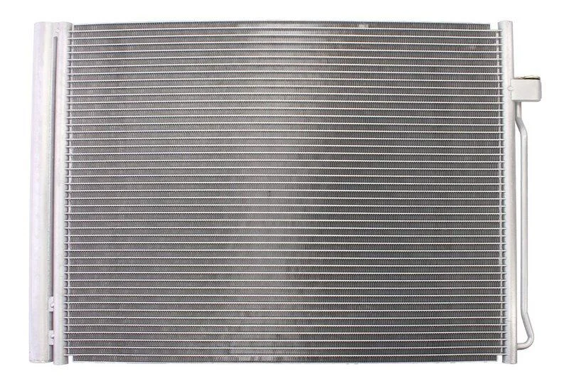 <strong>Радіатор кондиціонера THERMOTEC KTT110318 (фото 1)</strong>
