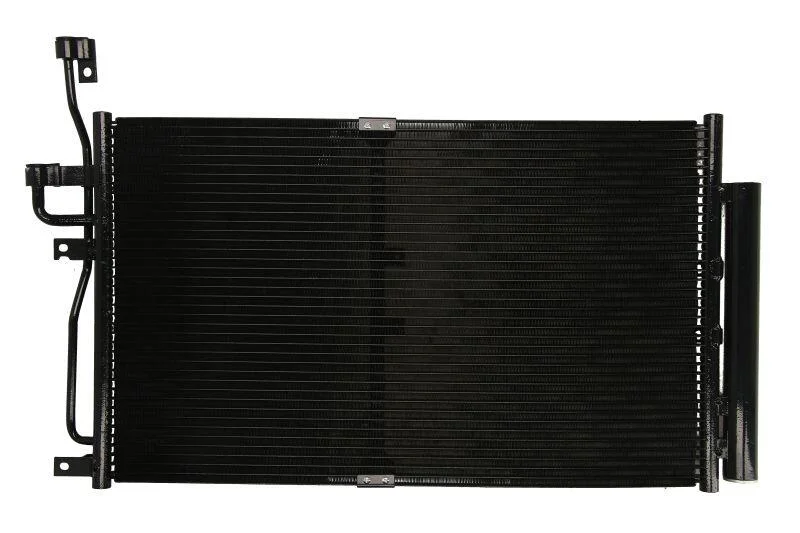 <strong>Радіатор кондиціонера THERMOTEC KTT110410 (фото 1)</strong>