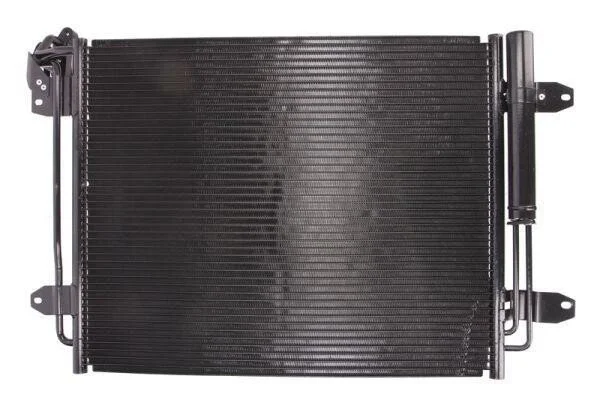 <strong>Радіатор кондиціонера THERMOTEC KTT110451 (фото 1)</strong>
