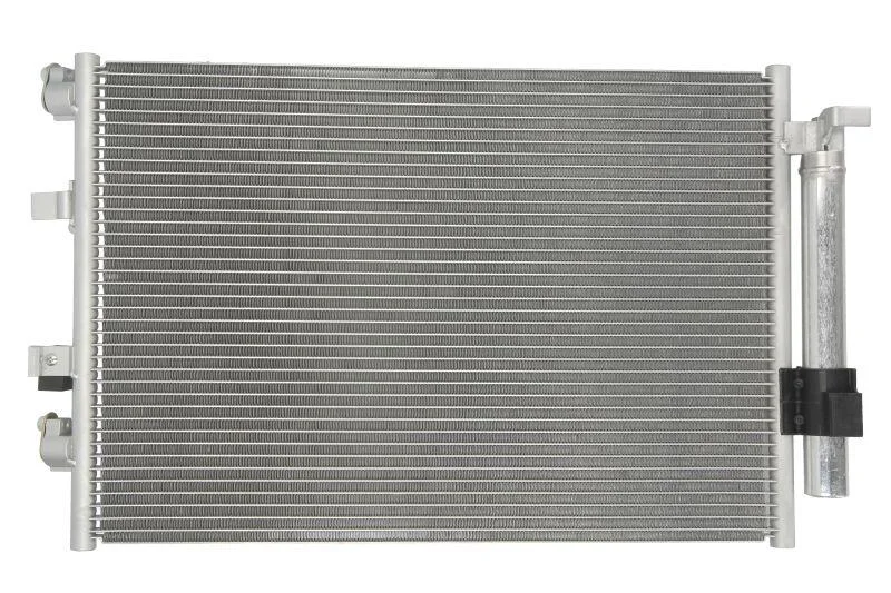 <strong>Радіатор кондиціонера THERMOTEC KTT110500 (фото 1)</strong>
