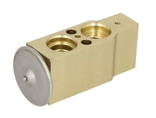 <strong>Клапан кондиціонера THERMOTEC KTT140029 (фото 1)</strong>