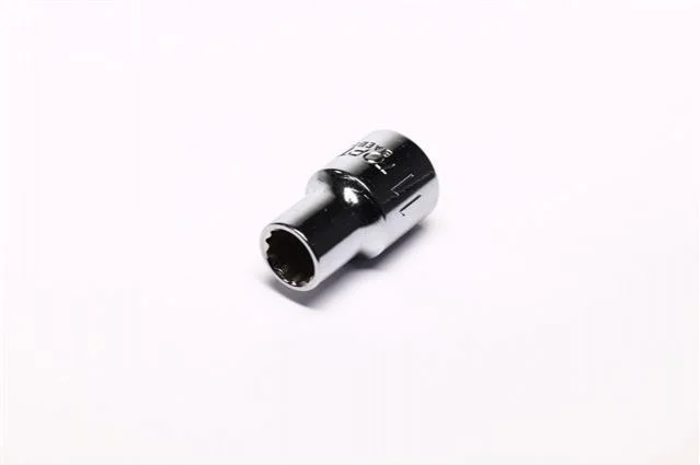 <strong>Головка торцевая 1/2" 11мм 12-гранная Toptul BAEB1611 (фото 1)</strong>