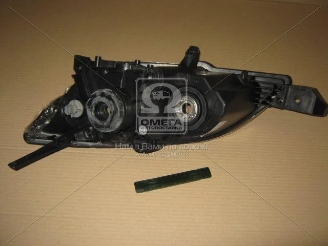 <strong>Фара права Mazda 3 BK (04-) H7/HB3 хетчбек (20-A859-05-2B) TYC 20A859052B (фото 1)</strong>