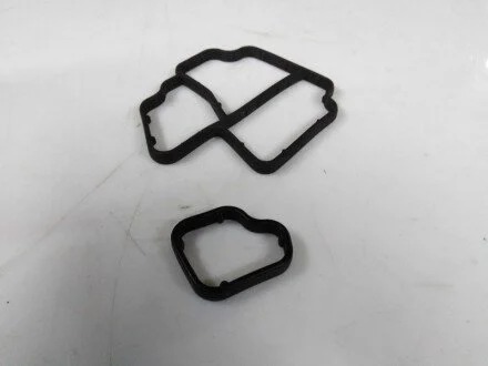 Прокладки маслоохолоджувача 1к-кт VW Jetta (06-18), Passat (09-15), T5, T6, Polo (10-)/Skoda Rapid 1.2, 1.5, 1.6, 2.0 (12-) для Volkswagen, Audi, Skoda, Seat VAG 03L198070 фото товару