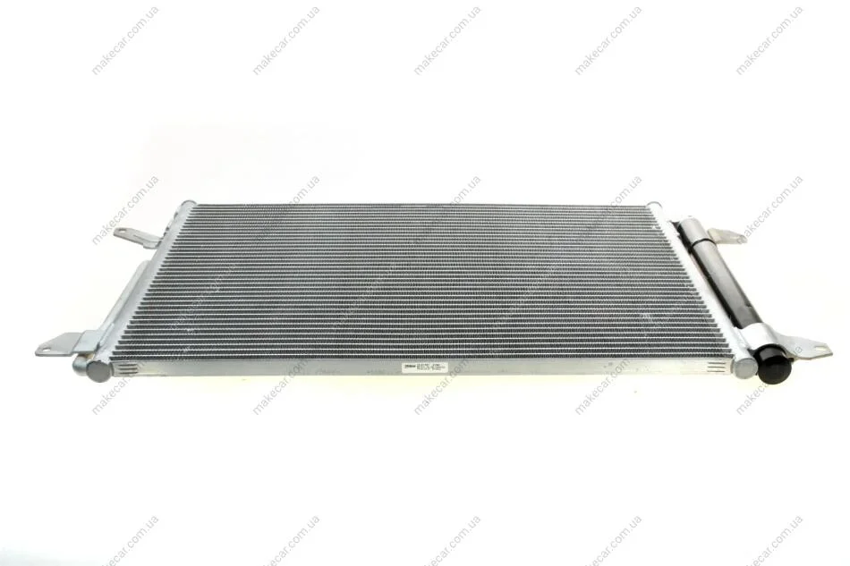 <strong>Радіатор кондиціонера VALEO 812665 (фото 1)</strong>
