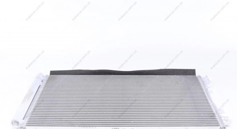 <strong>Радіатор кондиціонера Renault Fluence/Scenic III/M VALEO 814187 (фото 1)</strong>