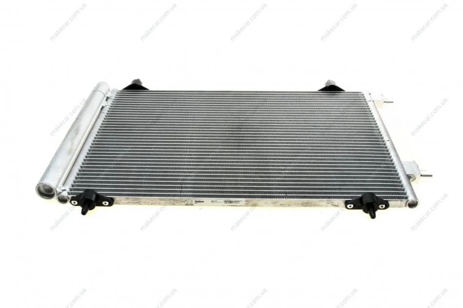 <strong>Радіатор кондиціонера VALEO 818170 (фото 1)</strong>