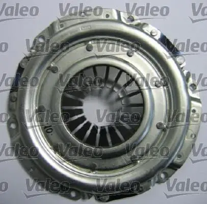 <strong>VW К-т зчеплення (корзина + диск + підшипник) 1,8/1,8T Passat 96- AUDI A4,A6 VALEO 826579 (фото 1)</strong>