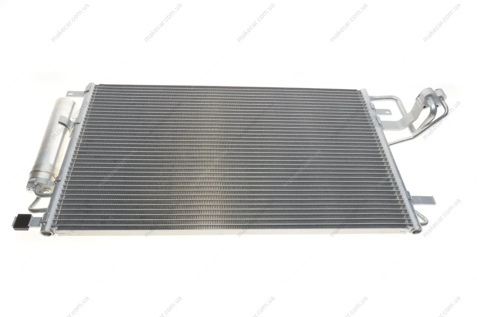 <strong>Радіатор кондиціонера Van Wezel 82005156 (фото 1)</strong>