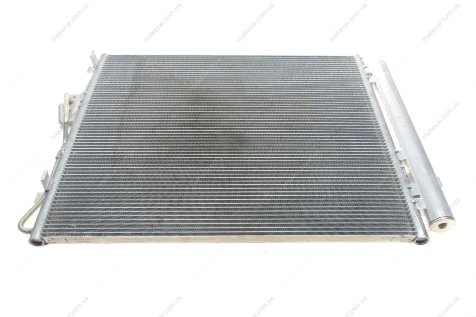 <strong>Радіатор кондиціонера HYUNDAI Santa Fe Van Wezel 82005310 (фото 1)</strong>