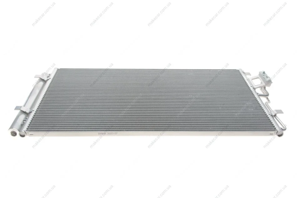 <strong>Радіатор кондиціонера Van Wezel 82005311 (фото 1)</strong>